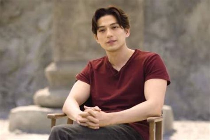 Who is Mackenyu Arata’s wife?
