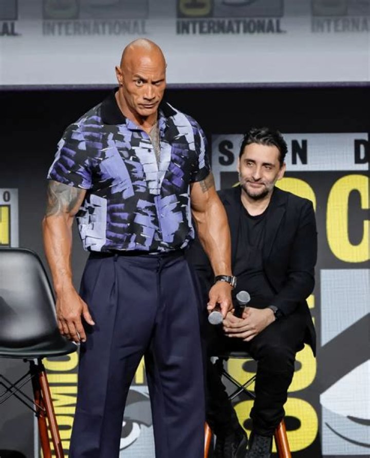 Who Is The Rock Twin Brother? Unveiling The Mystery Behind Dwayne Johnson's Sibling