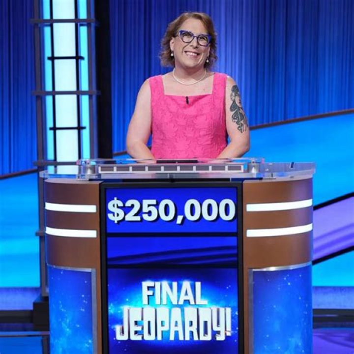 Who won Jeopardy! tonight? December 9, 2022, Friday
