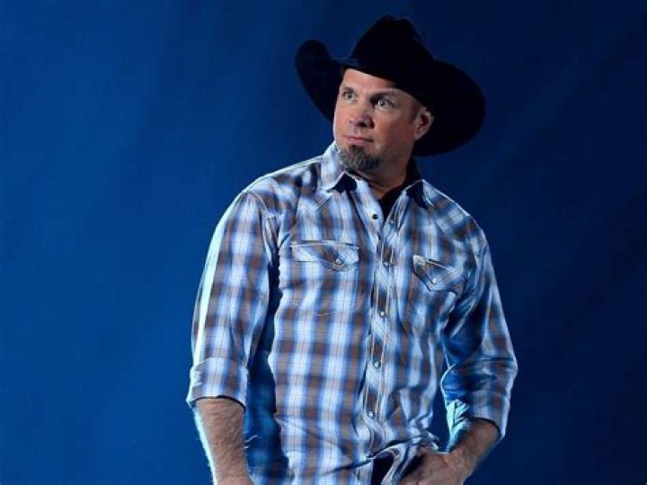 Why did Garth Brooks walk out of 1993 Super Bowl? Revisiting controversy amid Bud Light Fallout
