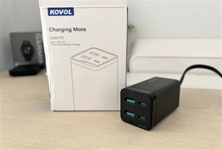 Why the Kovol Charging Mate Is the Last Desktop Charger You'll Ever Want to Use