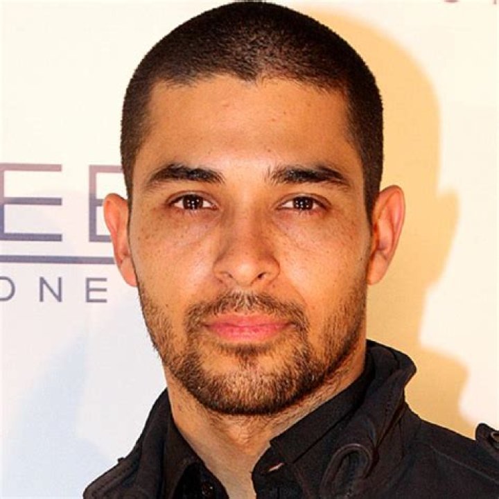 Wilmer Valderrama - Bio, Net Worth, Height