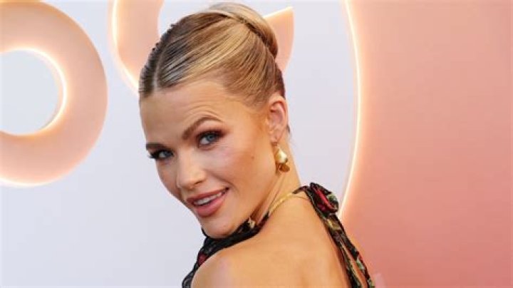 Witney Carson Net Worth 2024
