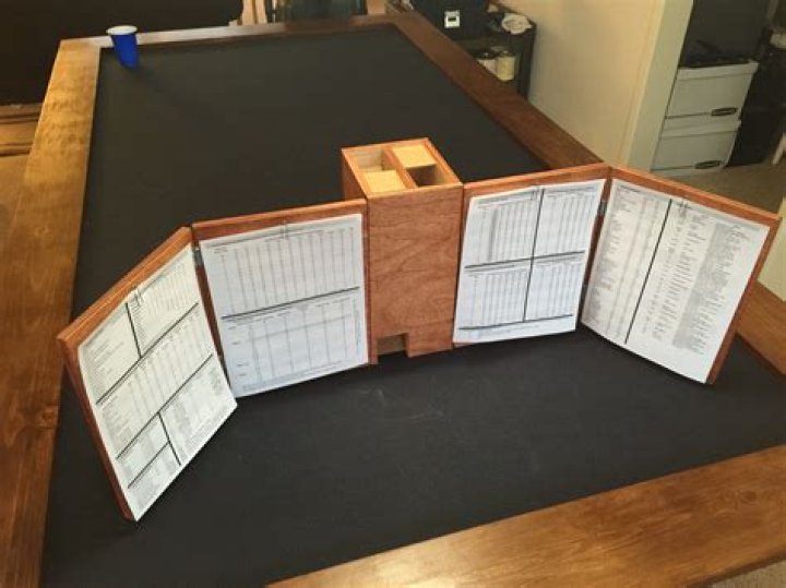 Wooden DM Screen & Dice Tower