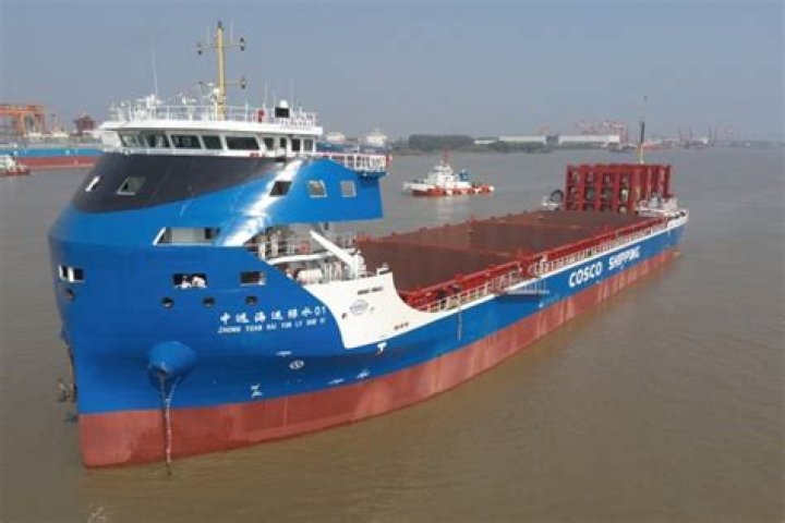 World’s largest electric container ship starts service between China’s major coastal cities