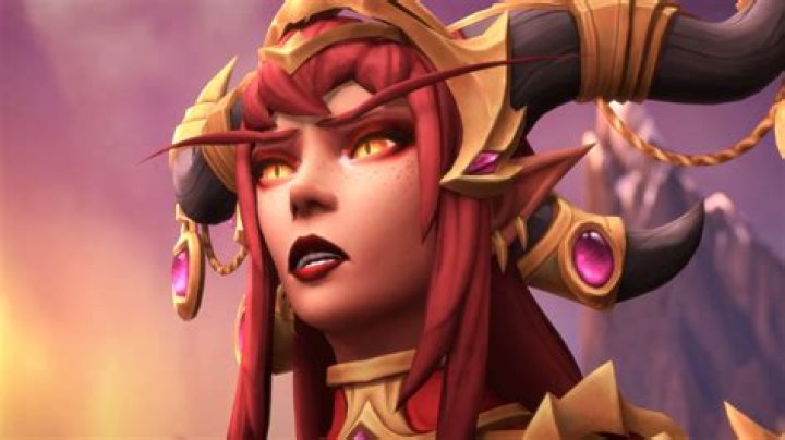 WoW cosplayer breathes new life into Alexstrasza with stunning look