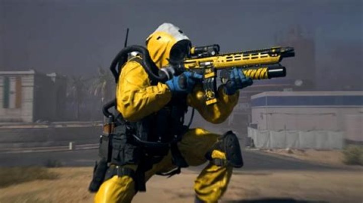 ZLaner dominates in Warzone with underrated Cold War MP5 loadout