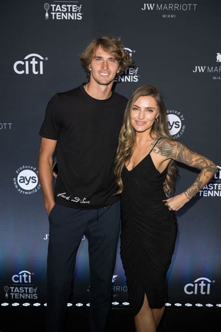 Zverev's Girlfriend: A Deep Dive Into Their Relationship